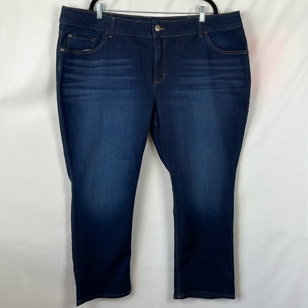 NWT Lee Dark Wash Regular Fit Straight Leg Mid Rise Blue Jeans - Size 26W Petite